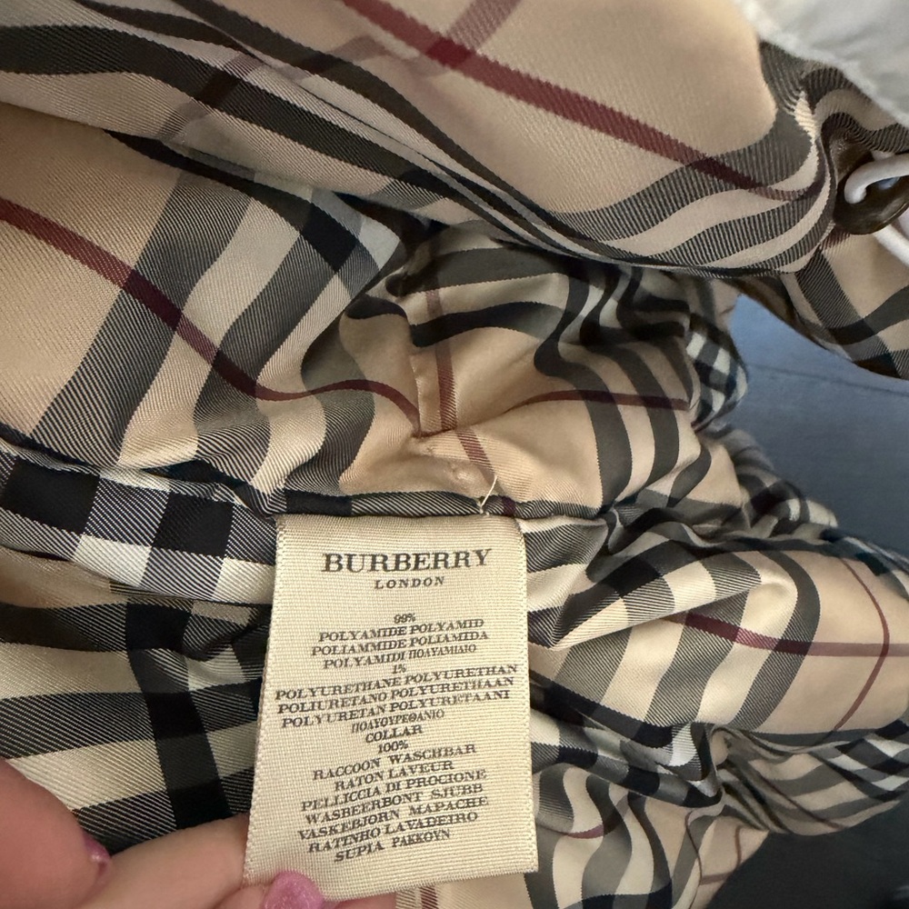 Burberry Beige and Black Plaid Jacket - Picture 4 of 6
